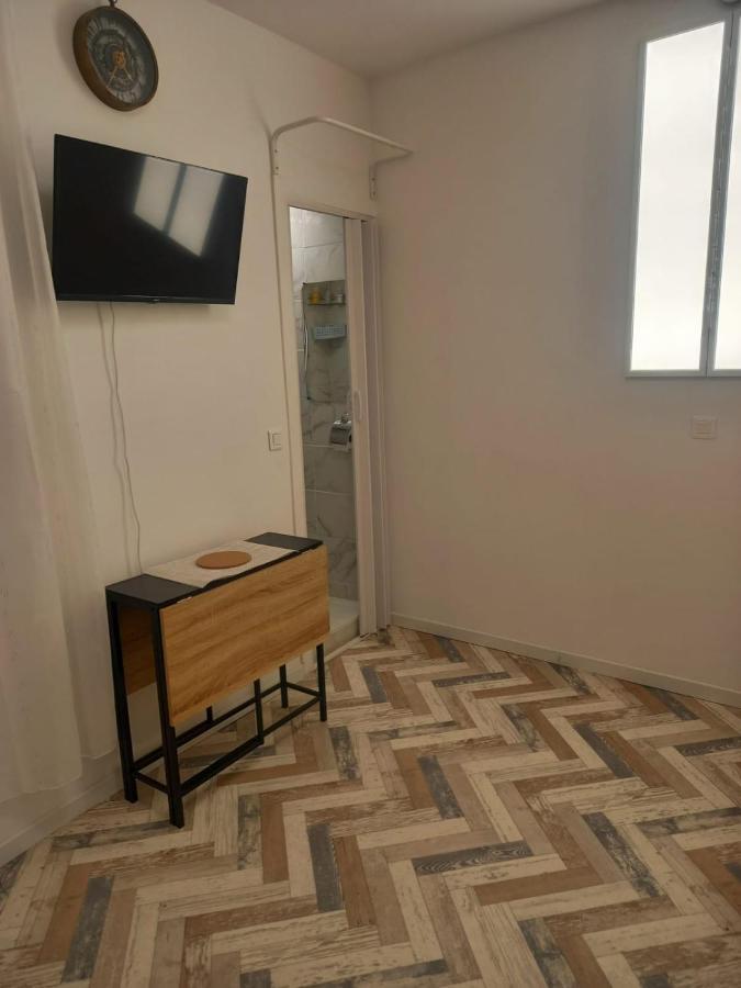 Tres Joli Petit Studio Aux Portes Paris Ivry-sur-Seine Eksteriør billede